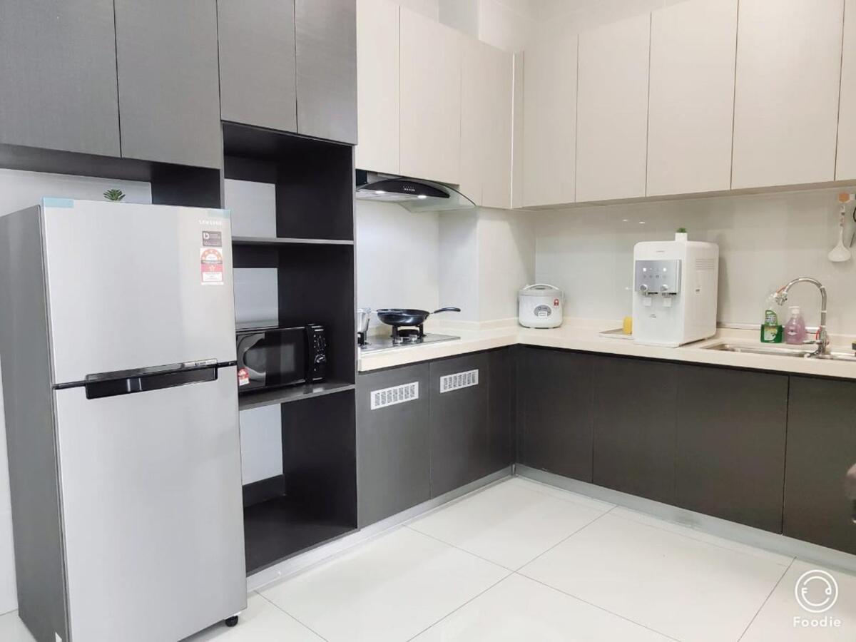 03johor Bahru, Seaview, Danga Bay Free Parking 2br