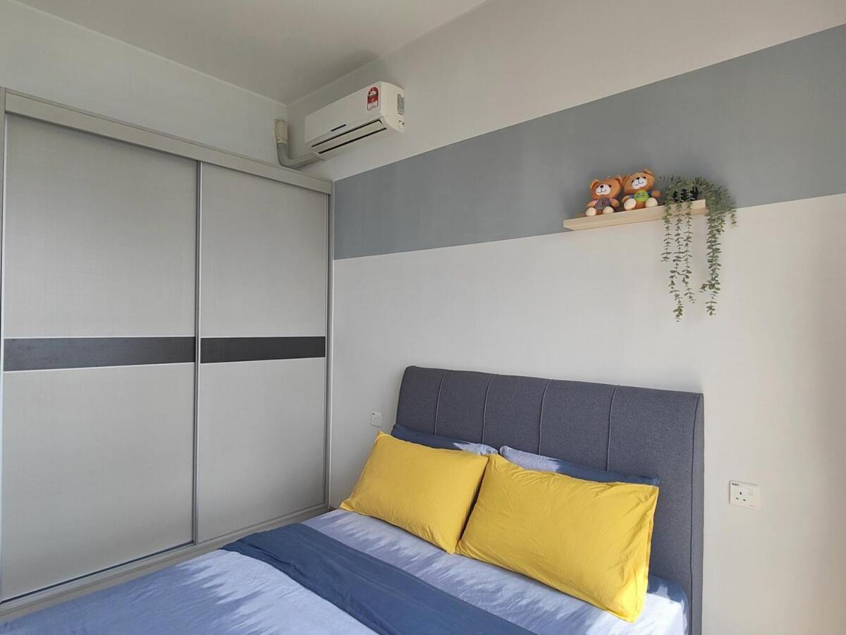 Pangsapuri 03johor Bahru, Seaview, Danga Bay Free Parking 2br *